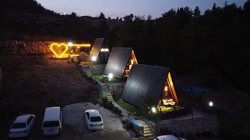 YEŞİLÇAM BUNGALOV EVLERİ – Kumluca, Antalya, kapak görseli