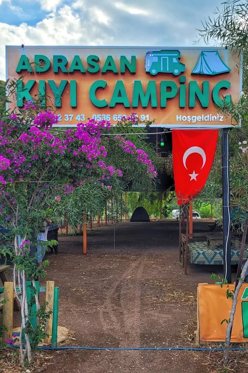Adrasan Kıyı camping